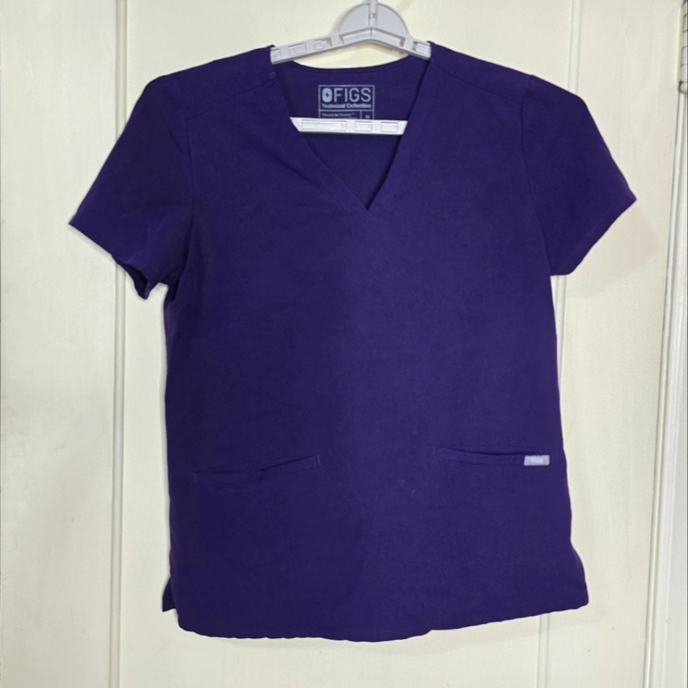 FigsTechnical Collection Purple Short Slv Scrub Top 3 Pockets FW110 Medium